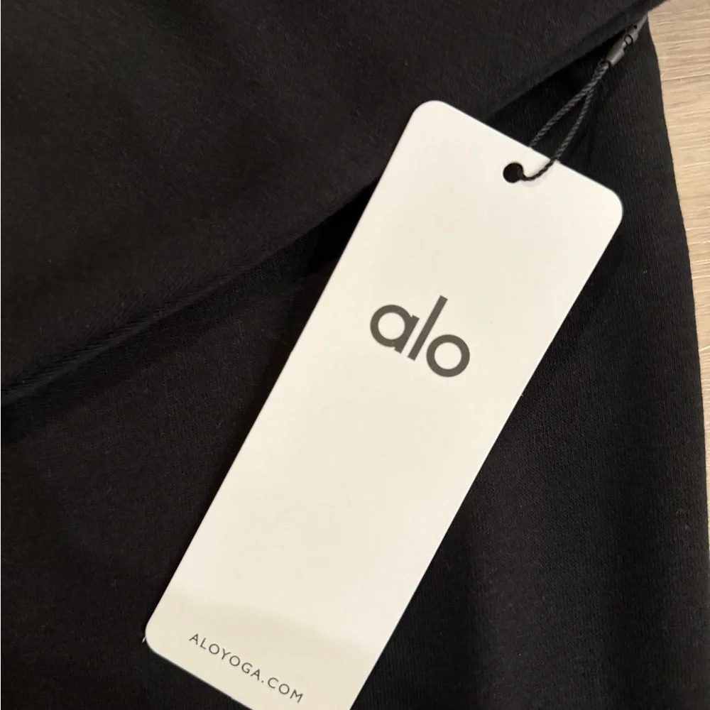 Alo Accolade Black Quarter-Zip Pullover Sweater - Picture 4 of 4
